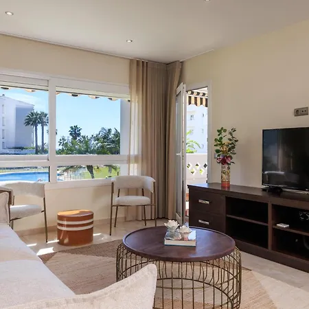Banus - Banus Playa Rocio, Brand New, Direct Access To The Beach, Terrace Direct Views Of The Garden & Pool, 3-min Walk To Puerto Banus , Super Bright Apartmán Marbella