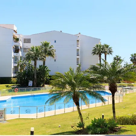 Apartmán Banus - Banus Playa Rocio, Brand New, Direct Access To The Beach, Terrace Direct Views Of The Garden & Pool, 3-min Walk To Puerto Banus , Super Bright