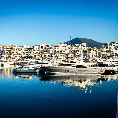 Apartmán Banus - Banus Playa Rocio, Brand New, Direct Access To The Beach, Terrace Direct Views Of The Garden & Pool, 3-min Walk To Puerto Banus , Super Bright Marbella