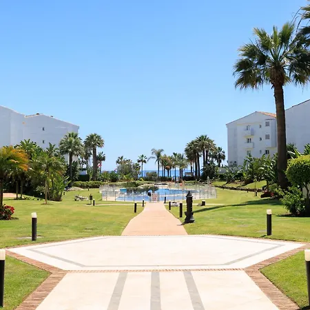 Banus - Banus Playa Rocio, Brand New, Direct Access To The Beach, Terrace Direct Views Of The Garden & Pool, 3-min Walk To Puerto Banus , Super Bright Apartmán *